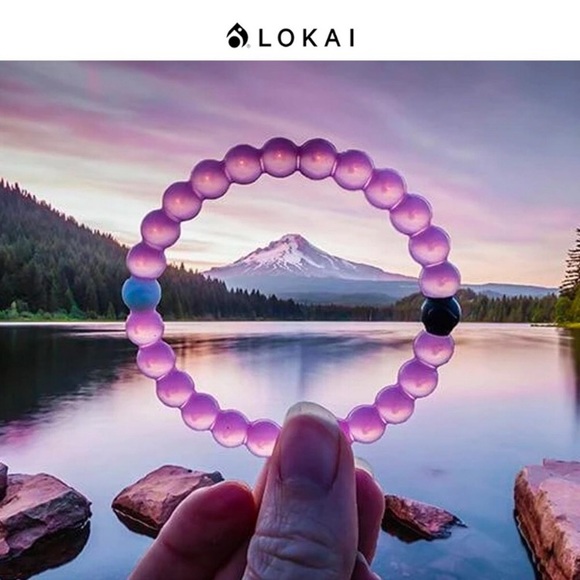 Brand new Lokai pink bracelet size small - Picture 2 of 4